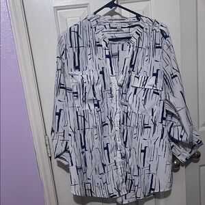 Larry Levine Blue and White Geometric Button Down Shirt